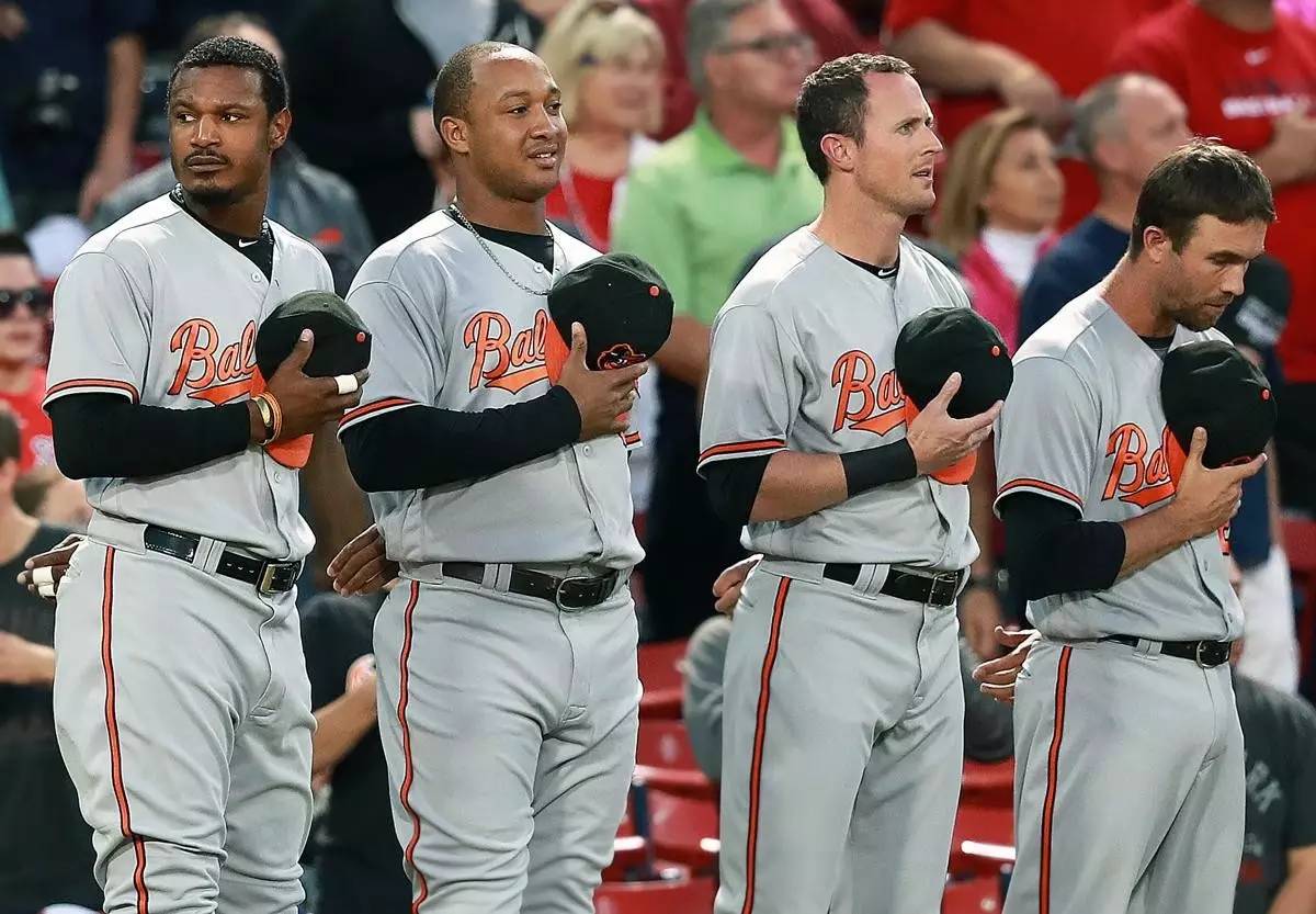 窗口期社区盾传出新动向，阿贾克斯状态回暖，管理层表态——球迷炸锅，球队文化再被提及的简单介绍